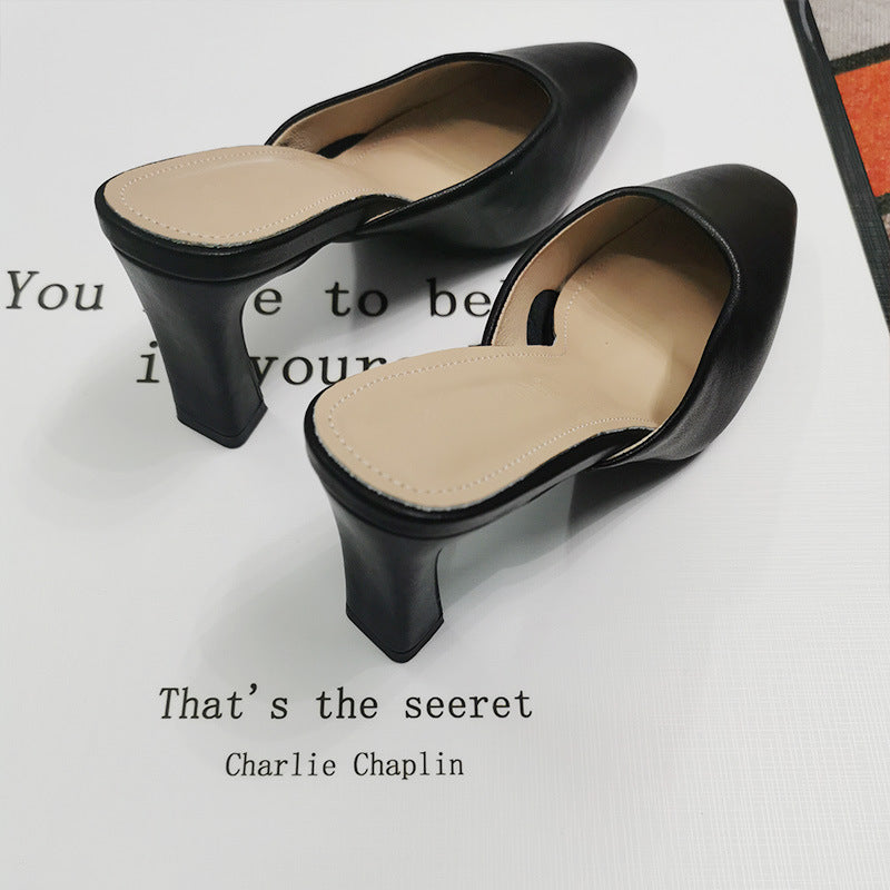 Stylish square-toe chunky-heeled closed-toe mules for women, perfect for summer wear.